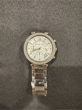 Michael Kors Silver Crystal Bezel Women’s Bracelet Watch